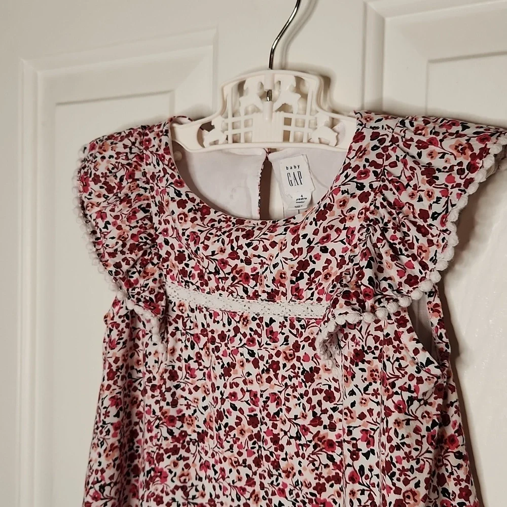GAP baby maroon